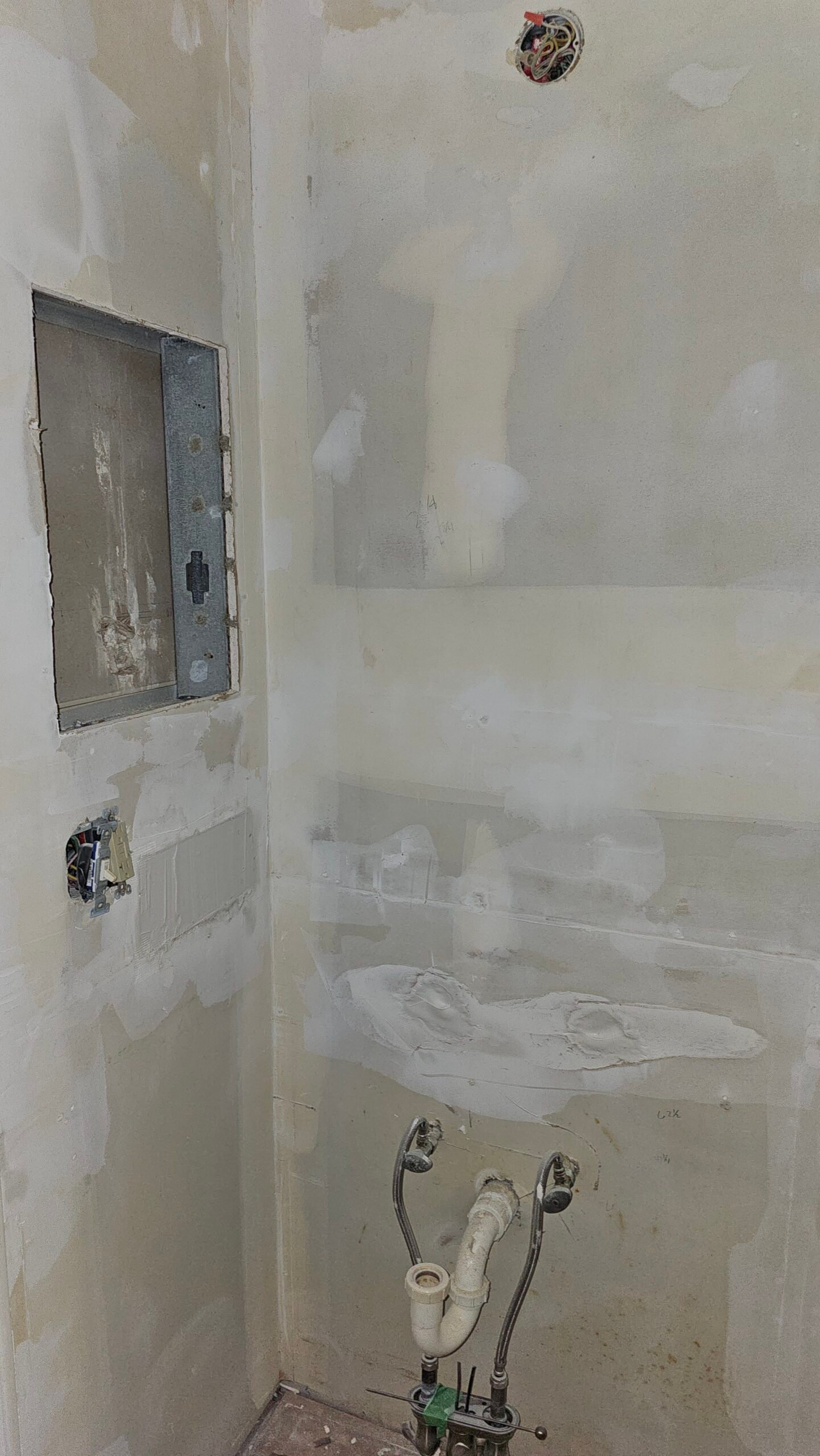 Custom Wood Shelving and Storage Solutions in Port Orange - Florida's Handyman and Renovation Services