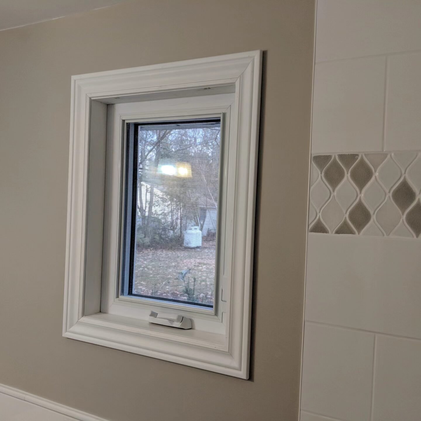 Home Renovation, Kitchen and Bathroom Remodeling, Painting, Flooring, Tile, Cabinet Installation, and Handyman Services in Daytona Beach, Port Orange, Ormond Beach, New Smyrna Beach, Ponce Inlet, Volusia County.