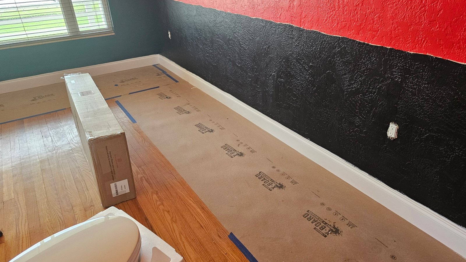 Custom wood fence installation and outdoor renovation in Ormond Beach - Florida's Handyman and Renovation Services