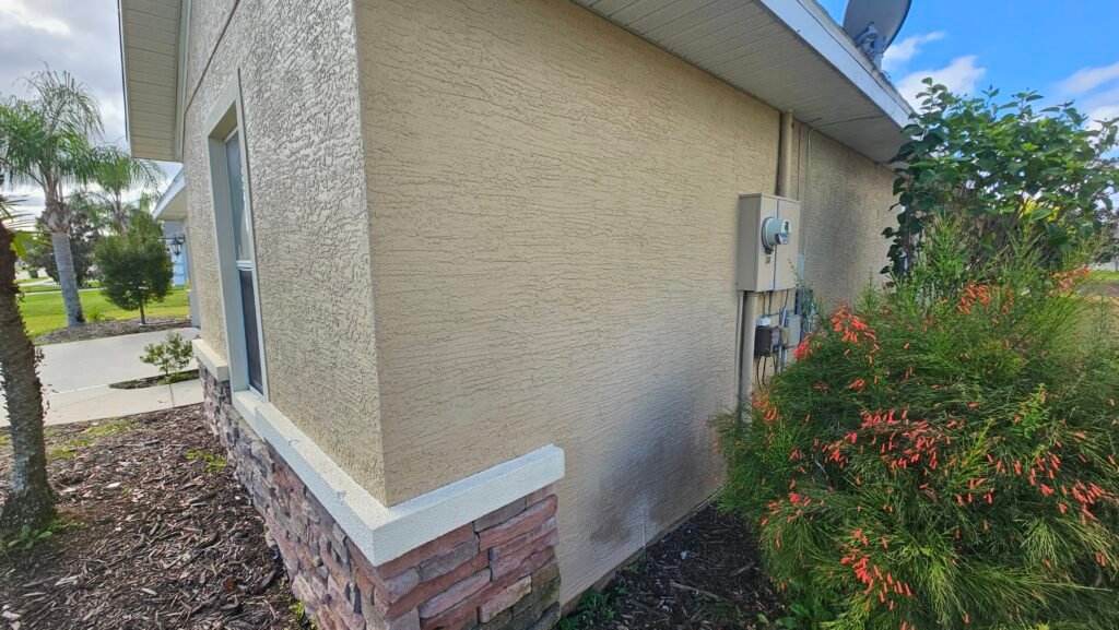 Freshly painted home exterior by professional contractors in Florida.