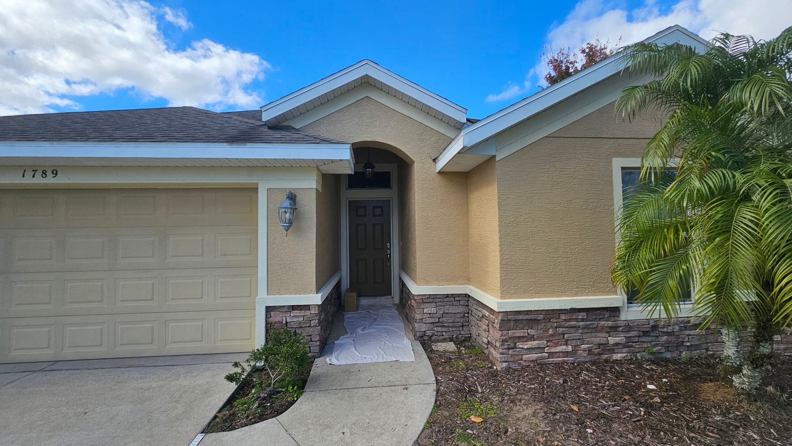 Custom kitchen cabinetry and countertop installation in Daytona Beach.