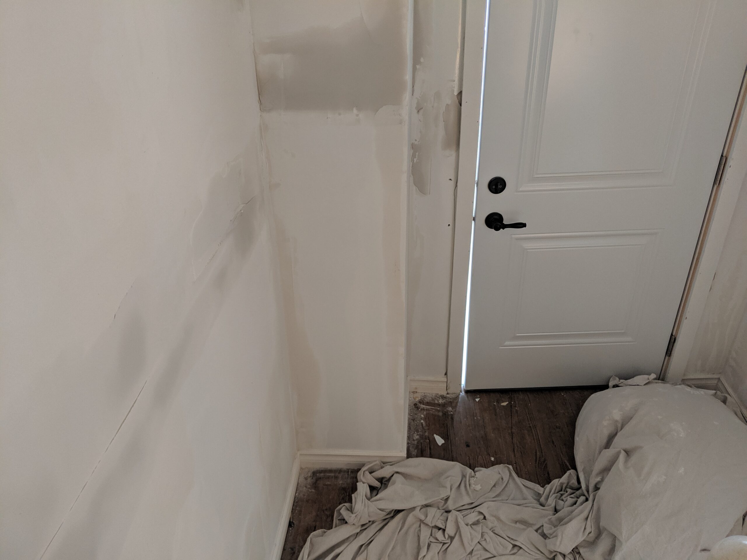 Expert floor installation in New Smyrna Beach, FL - Florida's Handyman.