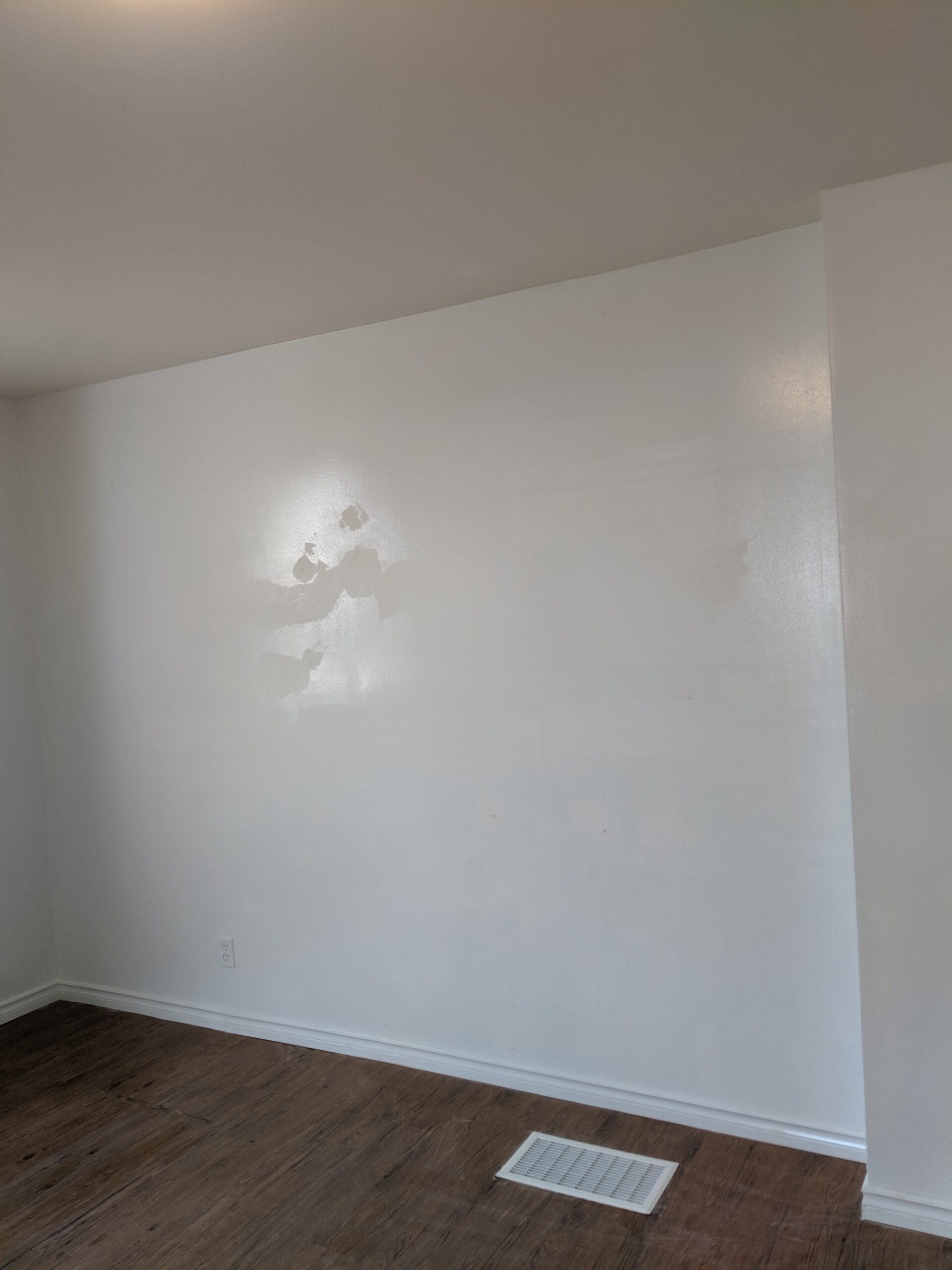 Professional floor install in Daytona Beach, FL - Florida's Handyman.
