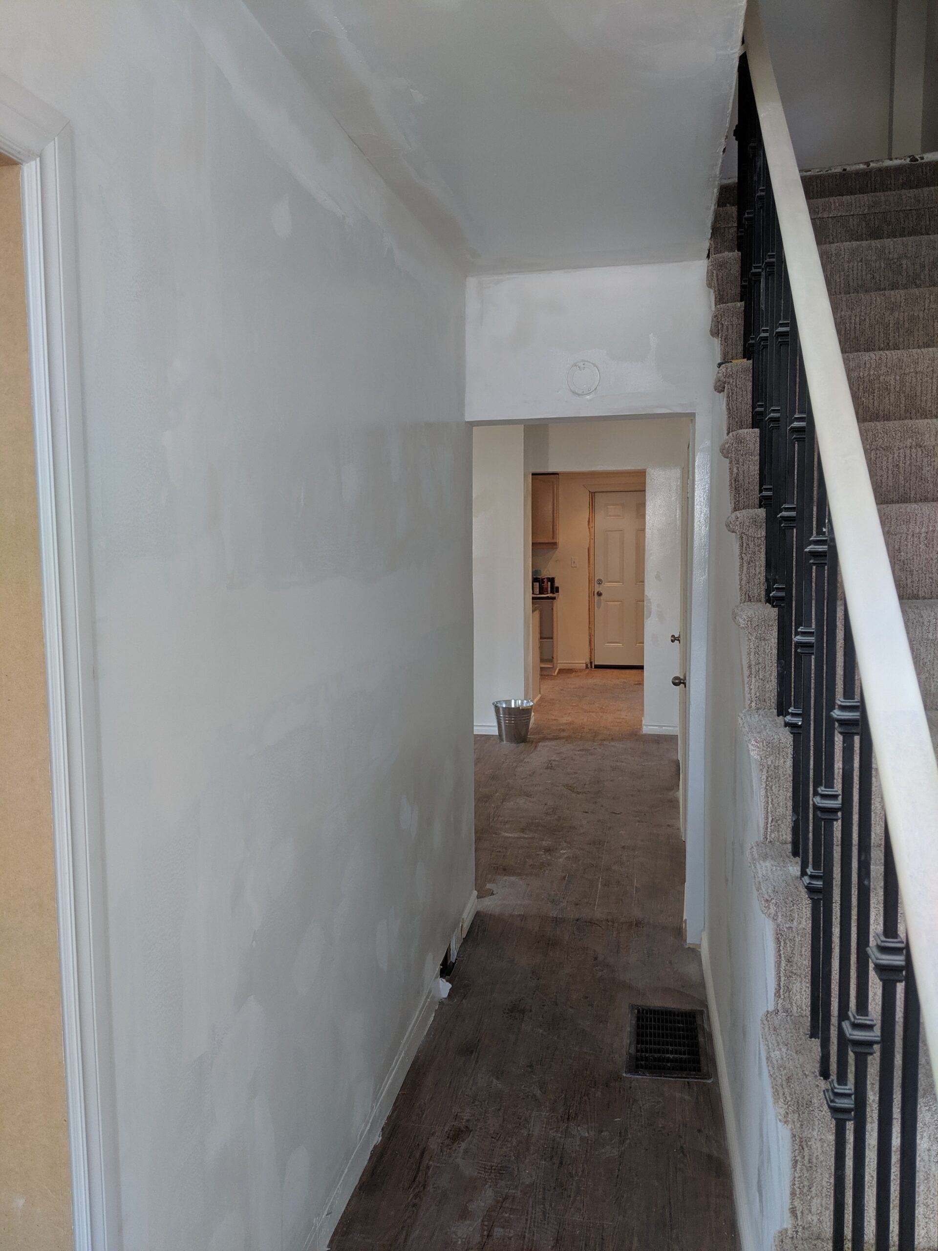 Professional floor install in New Smyrna Beach, FL - Florida's Handyman.