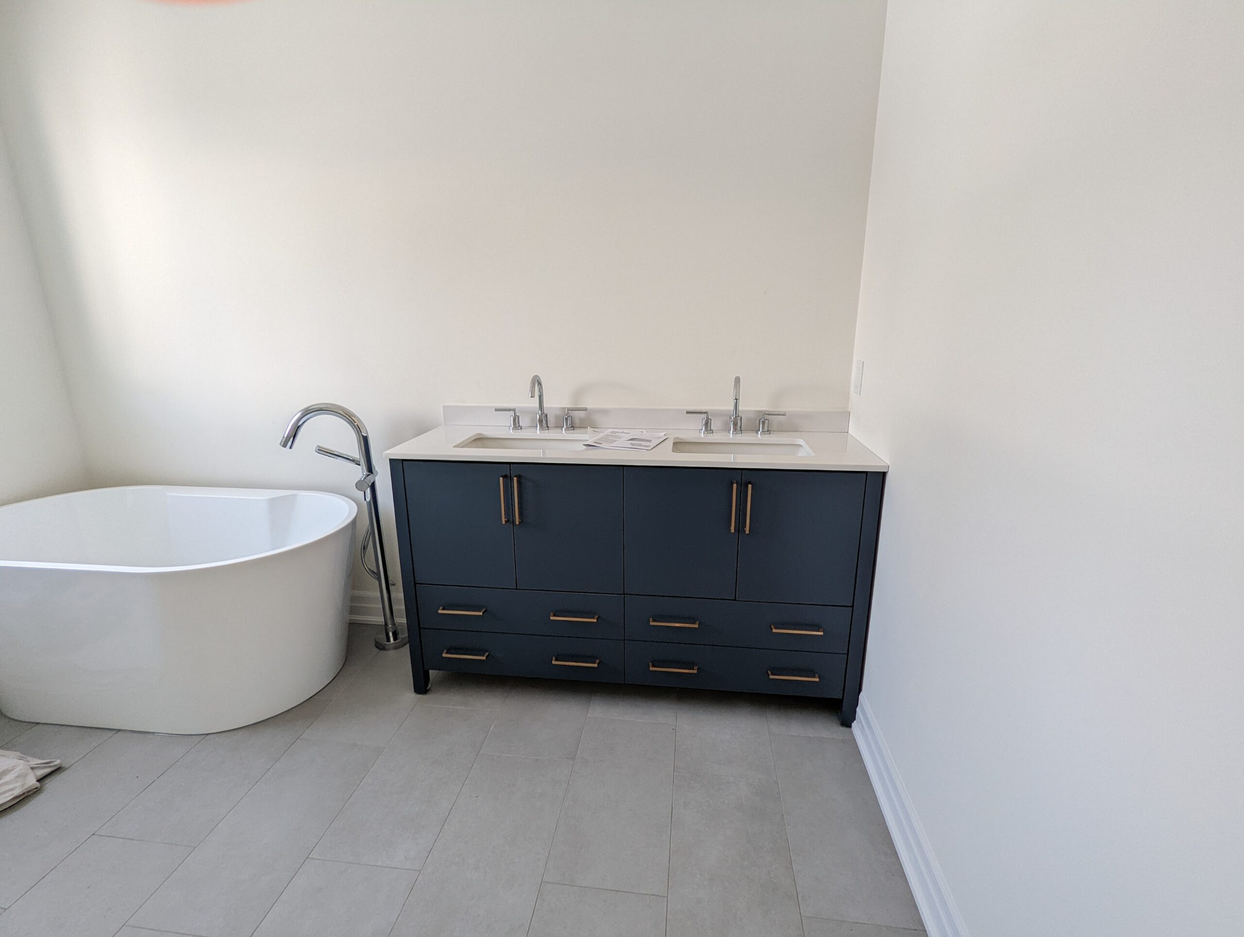 Professional bathroom tile repair and painting in Holly Hill Florida